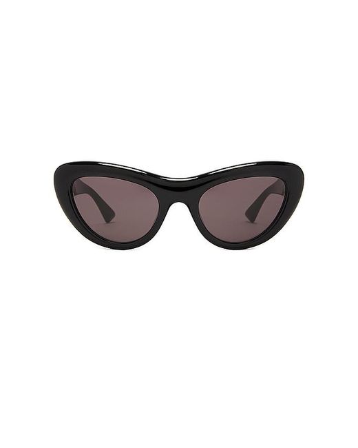 Bottega Veneta Black Curvy Cat Eye Sunglasses
