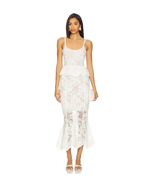 V. Chapman White Vinetta Set