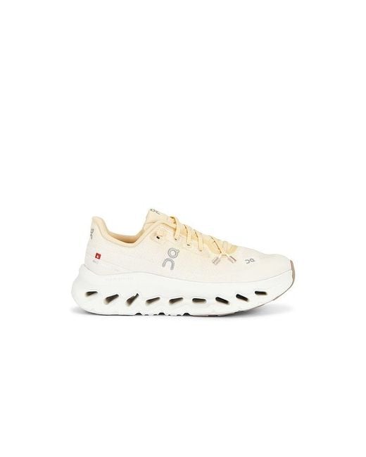 On Shoes White Cloudtilt Sneaker
