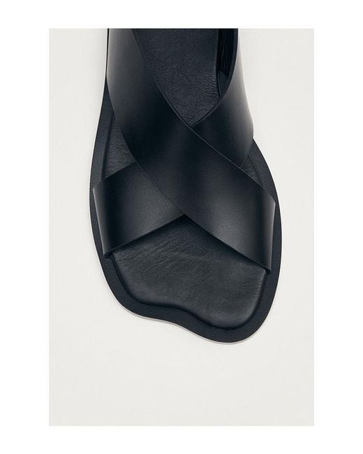 Alohas Black Nalu Sandal