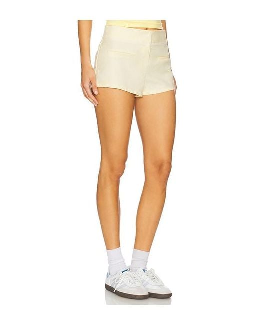 Lioness White Untamed Short