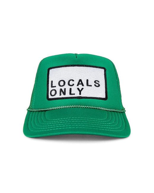 Friday Feelin Green Hut