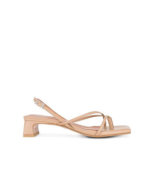 INTENTIONALLY ______ White Fifi Sandal