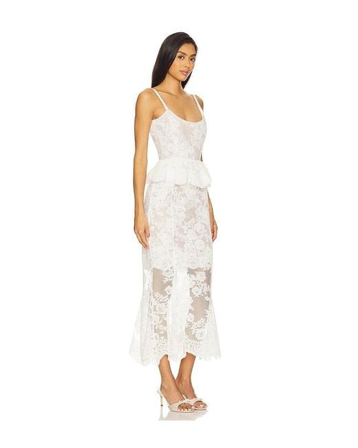 V. Chapman White Vinetta Set