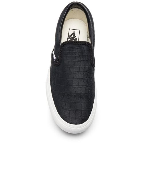 Vans Embossed Classic Slip-on Platform in Black | Lyst