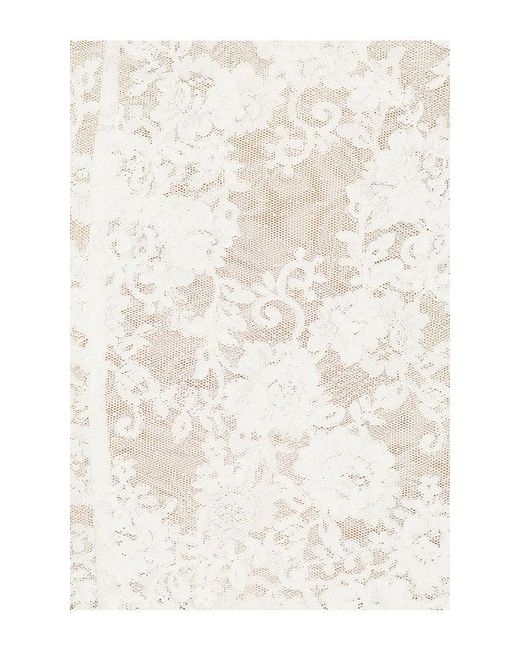 V. Chapman White Vinetta Set