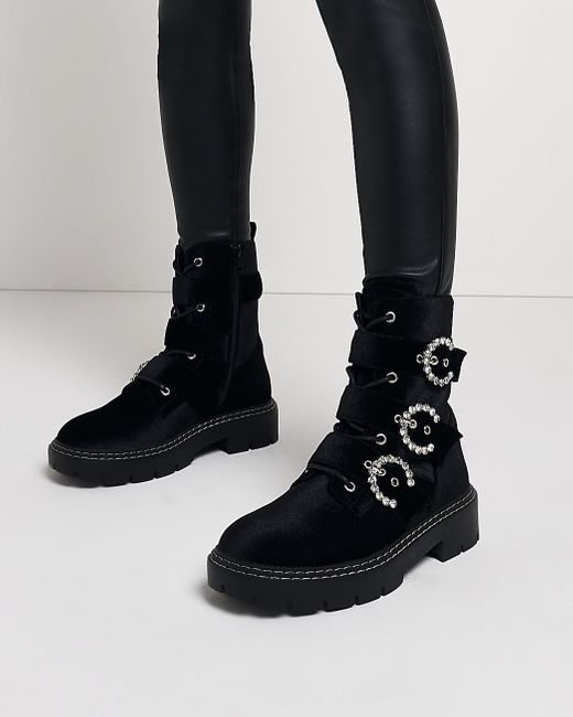 River island deals black buckle boots