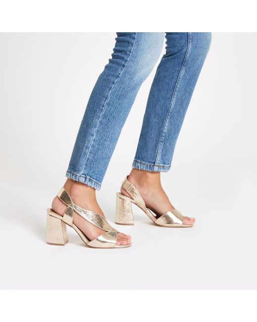 river island wide fit block heeled sandals in gold