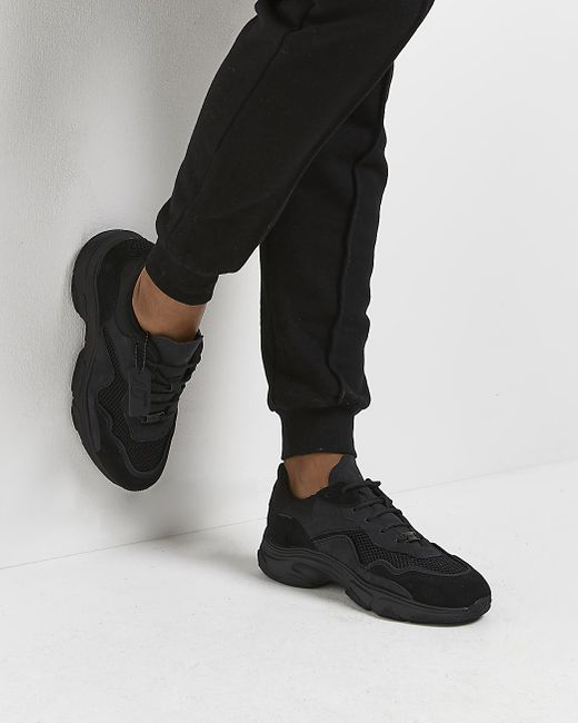 chunky runner trainers