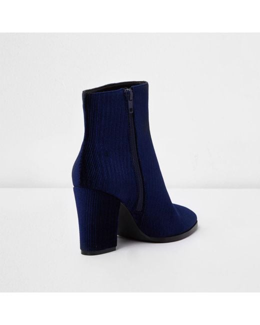 block heel pointed ankle boots