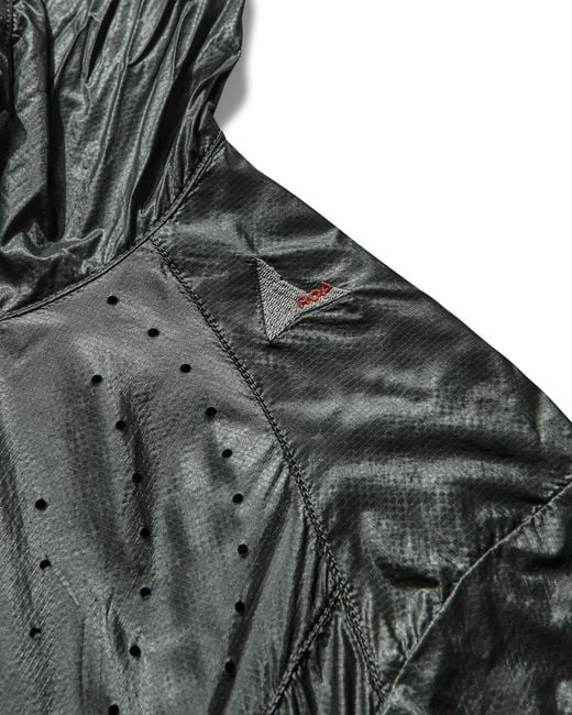 Roa Black Hue Packable Wind Jacket Jackets