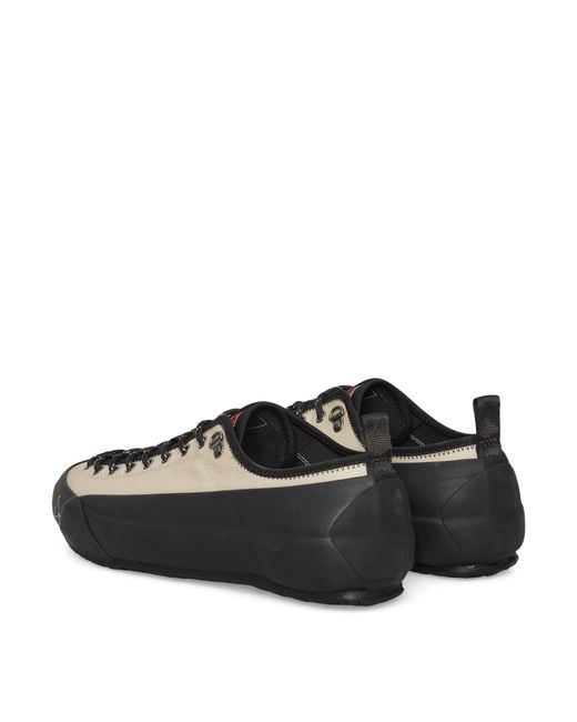 Roa Black Tuff Sneakers