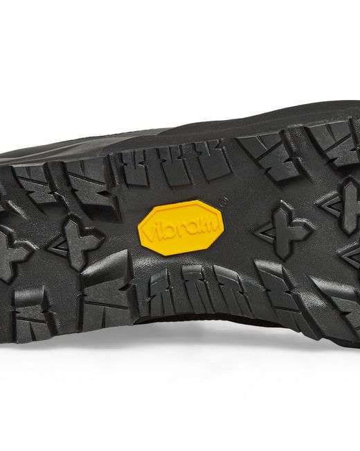 Roa Black Hida Low Sneakers