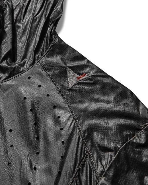 Roa Black Hue Packable Wind Jacket Jackets