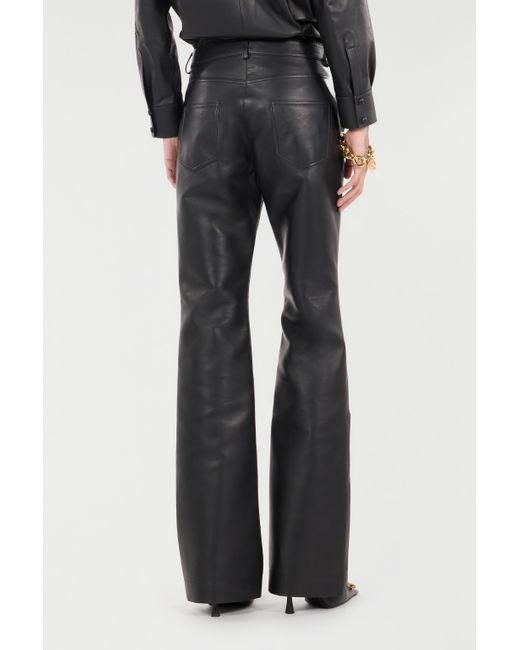 Pantalón De Piel Con Rosas Caladas Roberto Cavalli de color Black