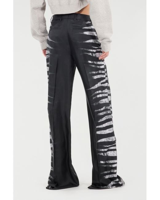 Roberto Cavalli Black Hose Mit Print Zebra Seitlich