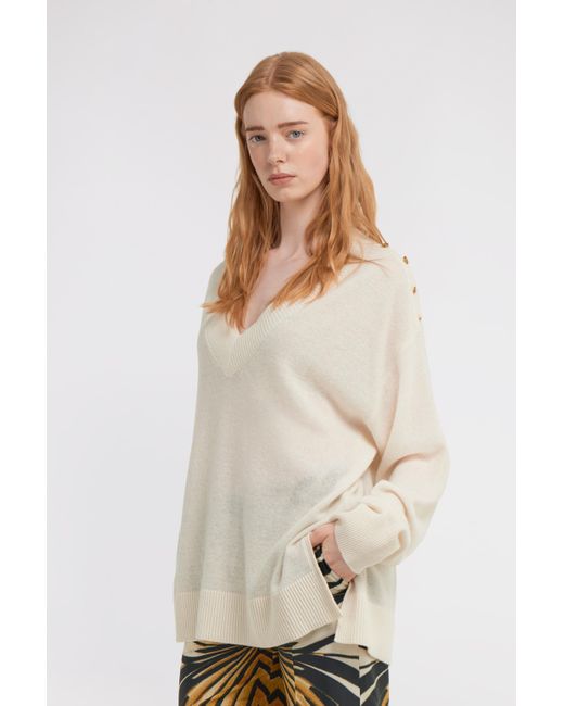 Roberto Cavalli White Long-Sleeved V-Neck Jumper
