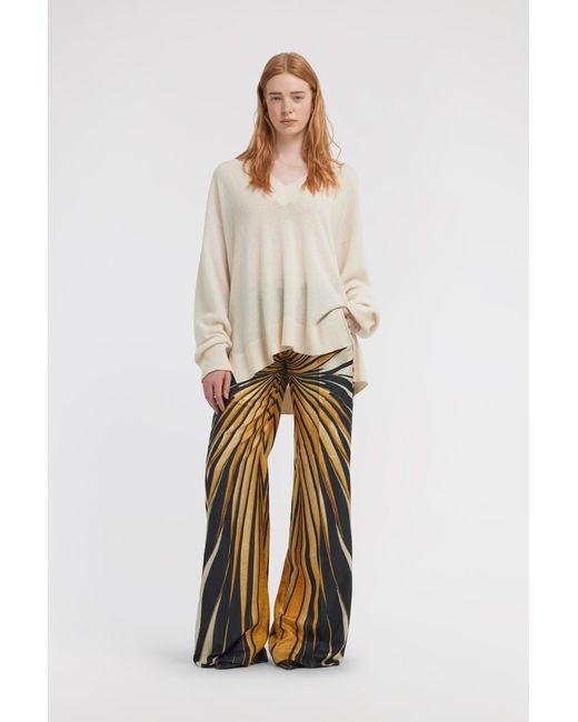 Roberto Cavalli White Long-Sleeved V-Neck Jumper