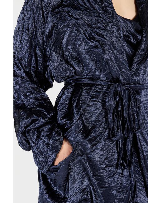 Chaqueta Con Efecto Crinkle Y Cinturón Roberto Cavalli de color Blue