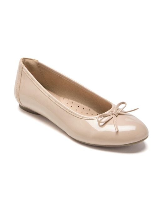 Rockport S Reagan Ballet Flat in Natural | Lyst