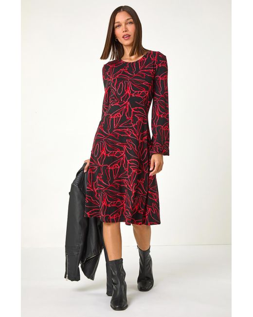 Roman Red Leaf Print Stretch Tea Dress