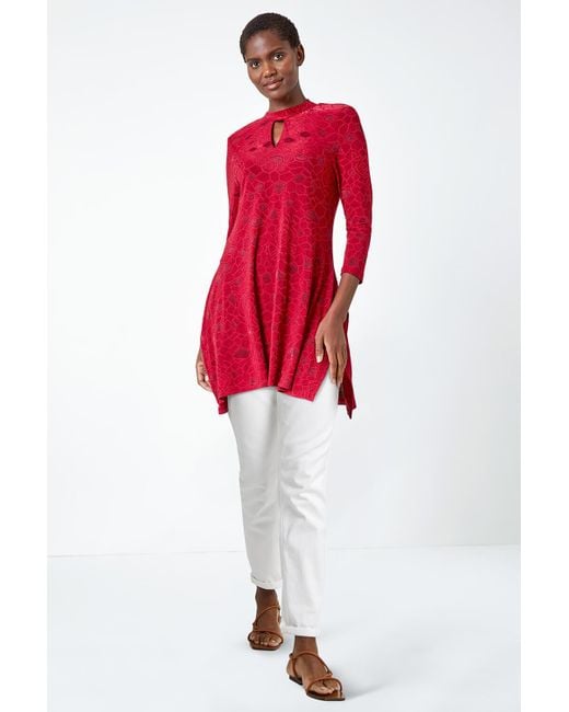 Roman Textured Print Keyhole Stretch Tunic Top