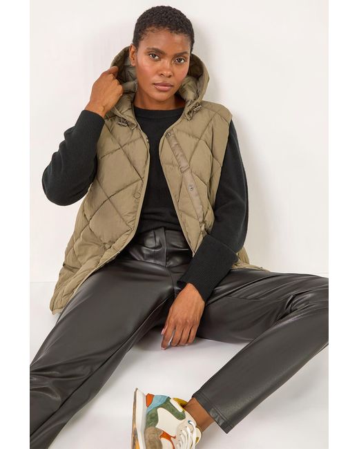 Roman Black Hooded Quilt Gilet