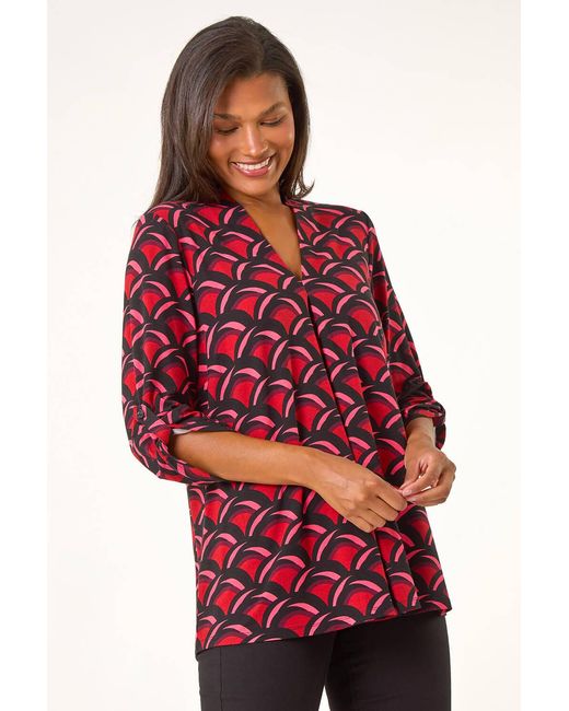 Roman Red Abstract V-Neck Pleat Front Stretch Top