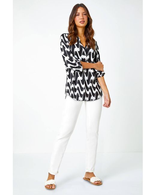 Roman Black Geometric Print V-Neck Stretch Blouse