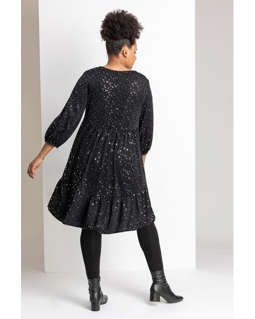 Roman Curve Metallic Shimmer Tiered Shift Dress