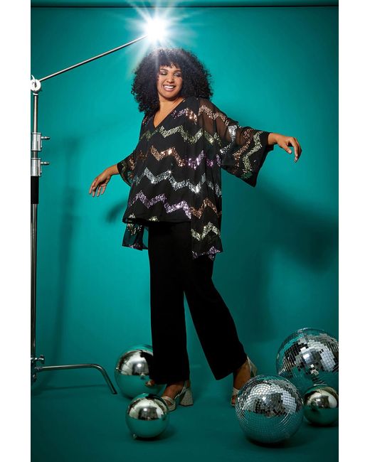 Roman Curve Black 3/4 Sleeve Sequin Zig Zag Kimono