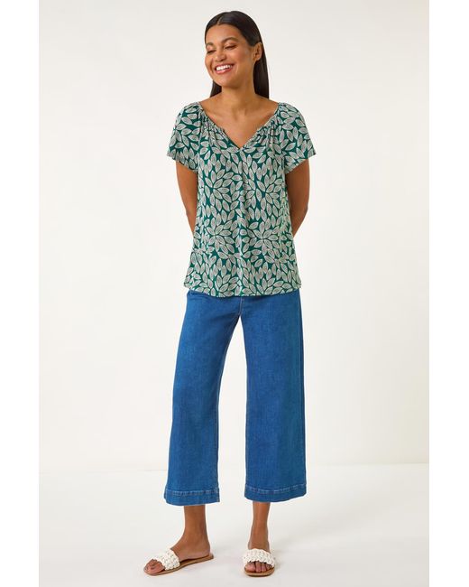 Roman Green Textured Leaf Print Stretch Top