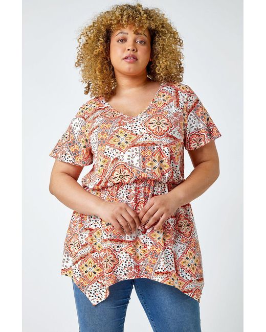Roman Curve Red Geometric Print V-Neck Stretch Top