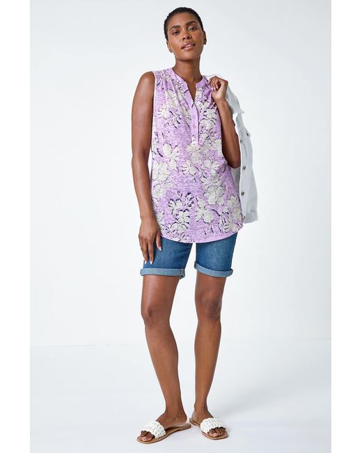 Roman Red Sleeveless V-Neck Floral Button Detail Top