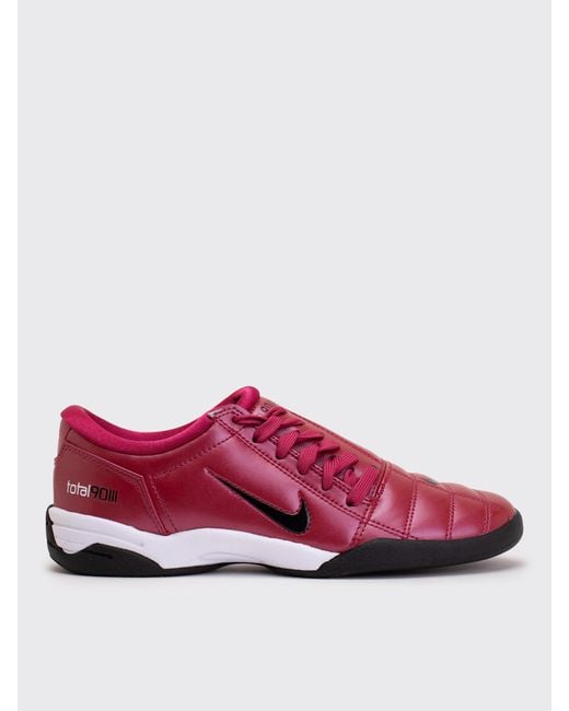 Nike Red W Nike Total 90