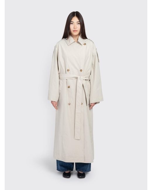 Minimum White Disa Coat