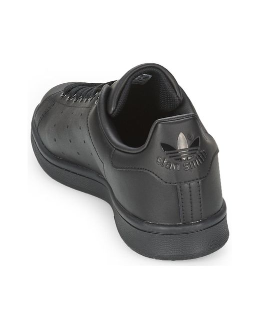 black stan smith trainers