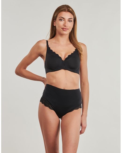 Triumph Black Minimiser Bras Amourette W01