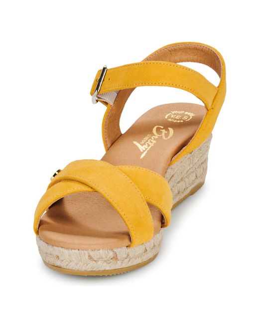 Betty London Metallic Espadrilles / Casual Shoes Giorgia