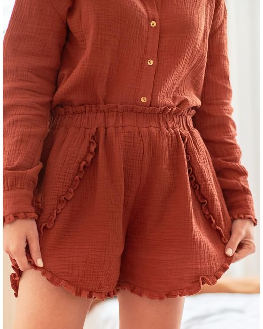 Celeste Red Shorts Lisa