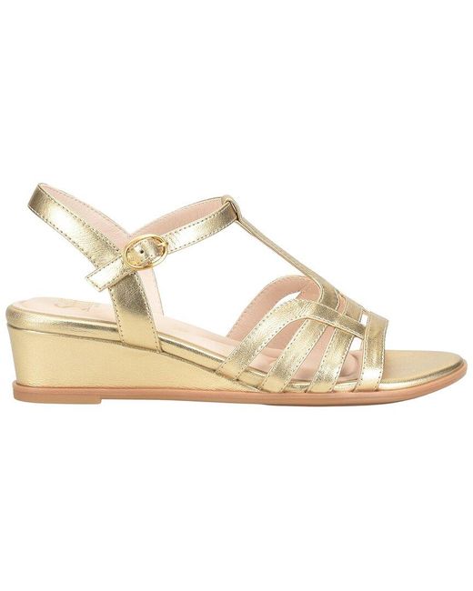 Söfft Metallic Scarlet Leather Sandal