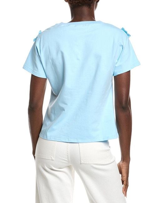 Gracia Blue Flower Applique Solid Color T-shirt