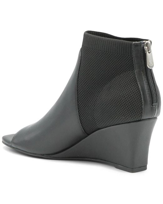 Adrienne Vittadini Black Aria Shootie