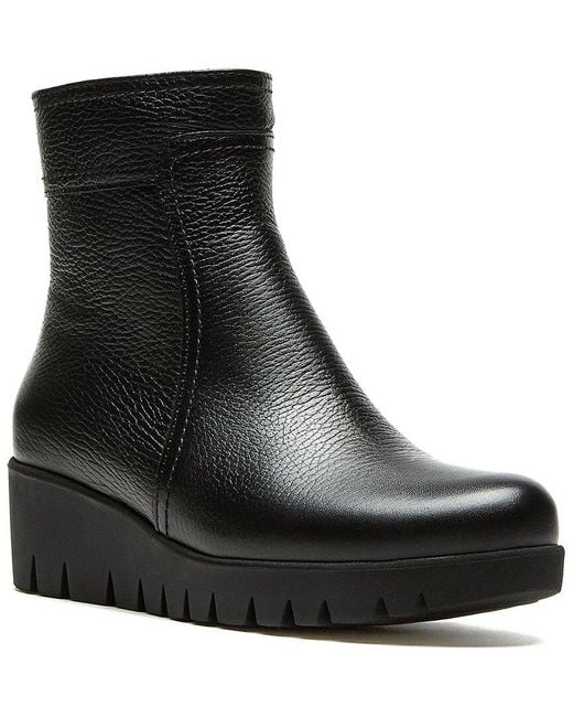 La Canadienne Black Token Waterproof Leather Bootie