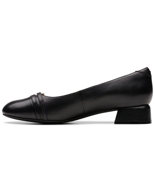 Clarks Black Daiss30 Court Leather Flat