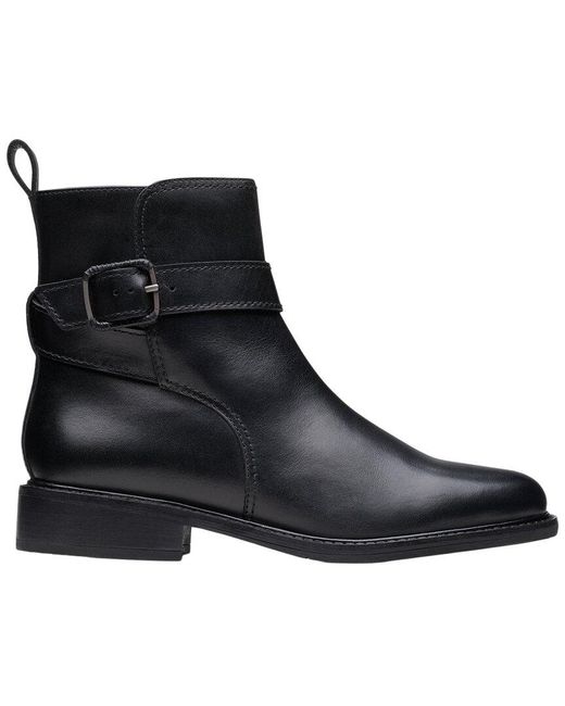 Clarks Black Renewal Style Leather Boot