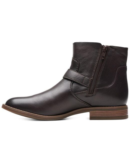 Clarks Black Camzin Loop (Dark Leather) Boots