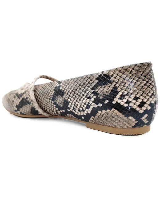 Kenneth Cole White Magnolia Flat