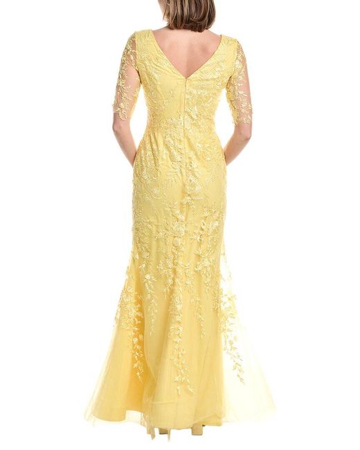 Rene Ruiz Yellow V-Neck Elbow Sleeves Trumpet Gown