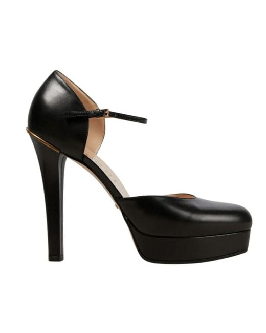 Gucci Black Leather Buckle Pumps